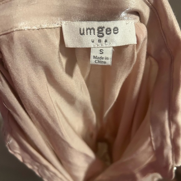 Umgee Gold Metallic Sheen Tunic Top - Picture 4 of 4